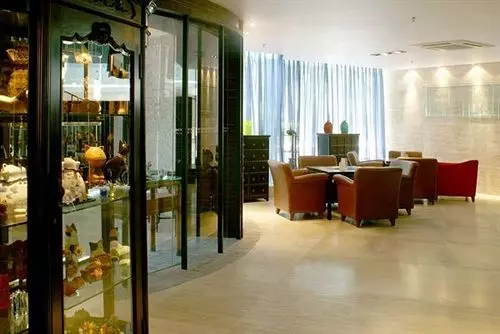 Fotos del hotel Qu Apart Tel:  3