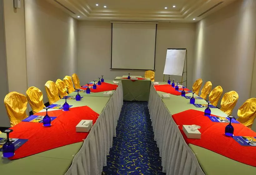 Fotos del hotel Golden Tulip Jeddah:  8