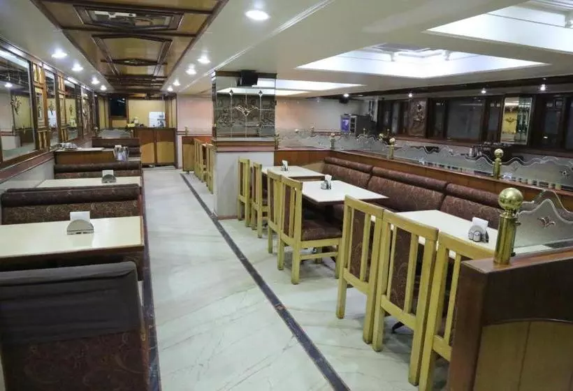 Fotos del hotel Shree Adiga Residency:  3