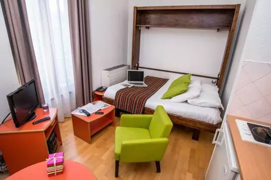 Fotos del hotel Privilodges Chateau Perrin:  20