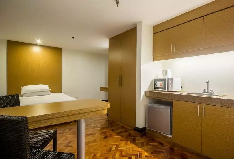 Fotos del hotel Salcedo Suites At Lpl Manor:  9