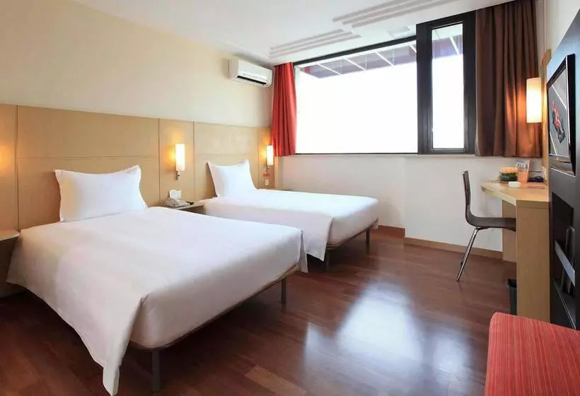 Fotos del hotel Ibis Shanghai Yu Garden:  8