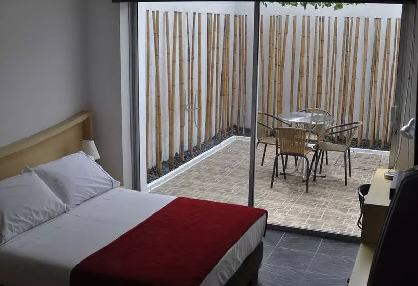 Fotos del hotel In House The:  5