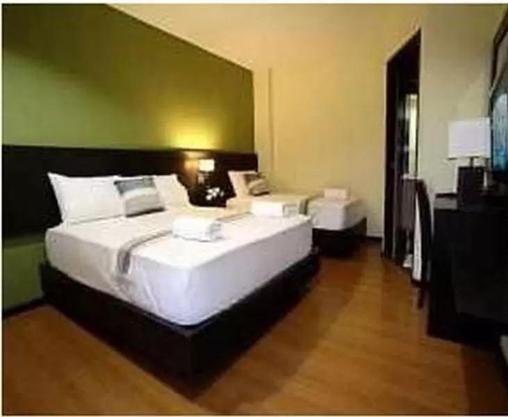 Fotos del hotel Zen Rooms Lorenzzo Suites Makati:  9