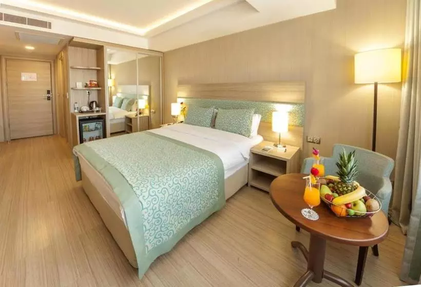 Fotos del hotel Golden Way Giyimkent:  9