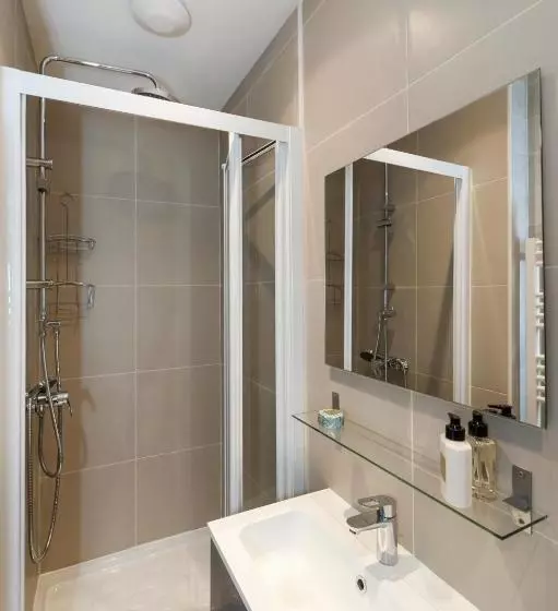 Fotos del hotel Le17 Furnished Studios:  9