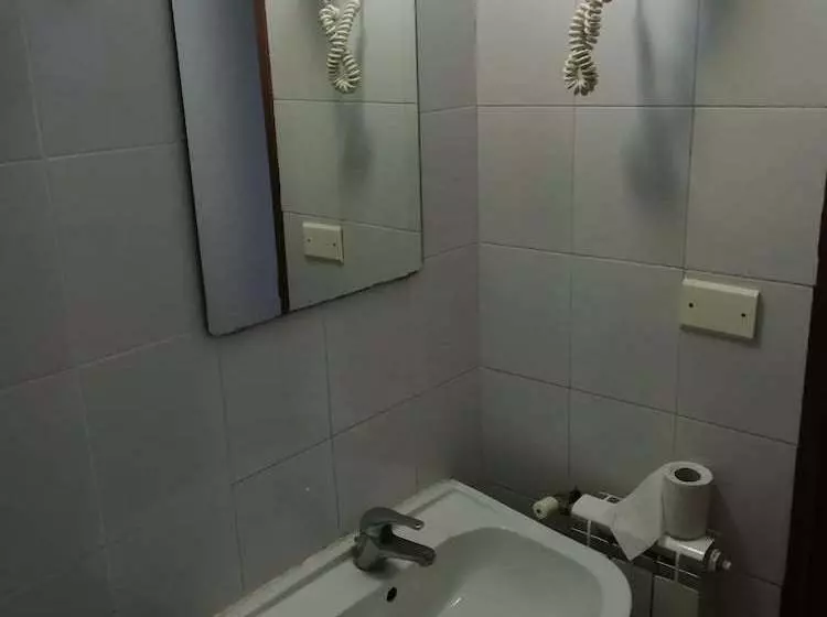 Fotos del hotel Ostello Aig Mergellina:  5