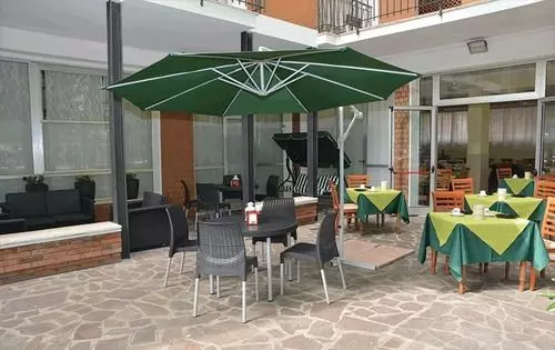 Fotos del hotel Weekend:  5