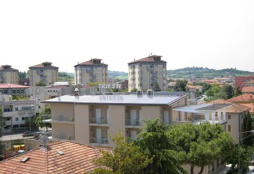 Fotos del hotel Trieste:  11