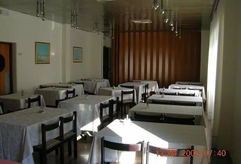 Fotos del hotel Trieste:  3