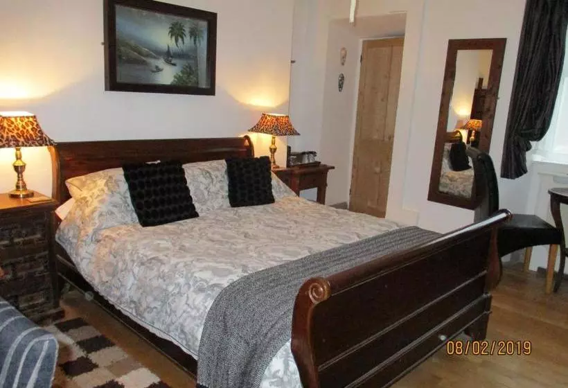 The Hillcroft – Boutique, Unique