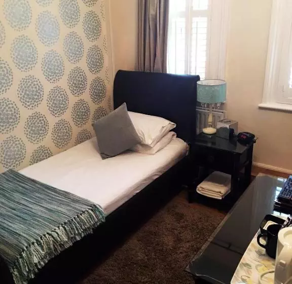 Lakeside Guest House