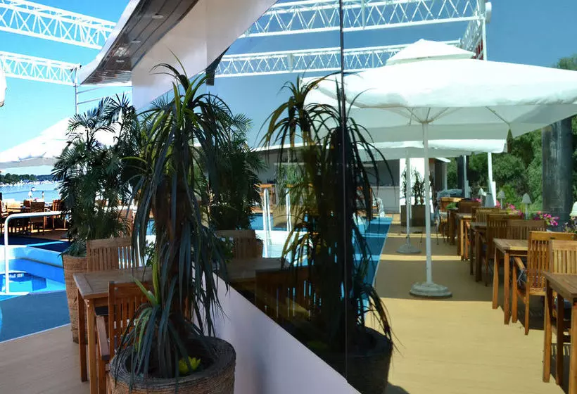 Fotos del hotel Compass River City Boatel:  21