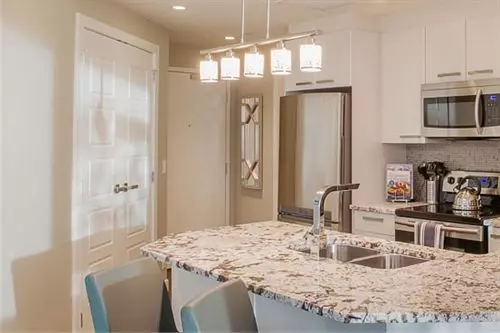 Fotos del hotel Executive Suites By Roseman - Keynote Towers:  16