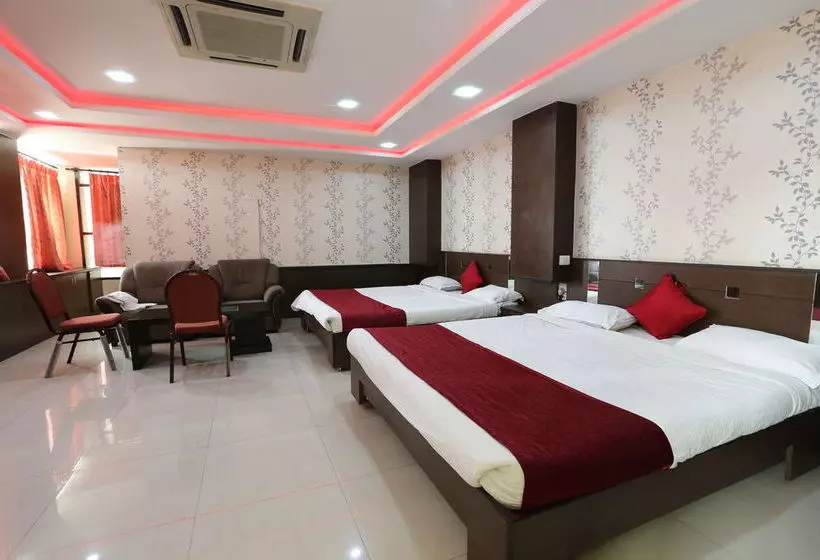 Fotos del hotel Vjr Residency:  18