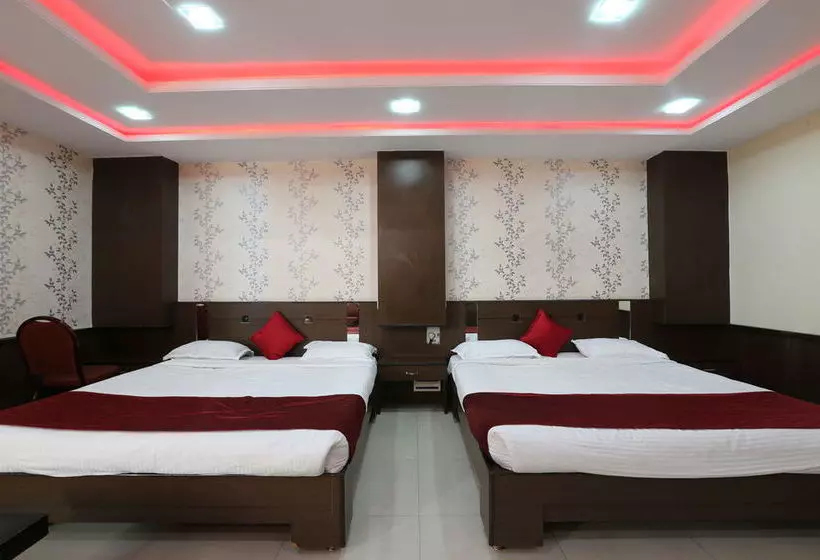 Fotos del hotel Vjr Residency:  13