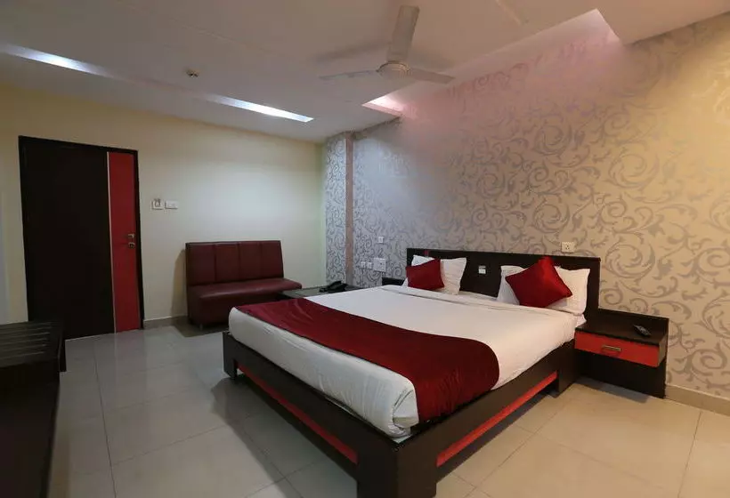 Fotos del hotel Vjr Residency:  11