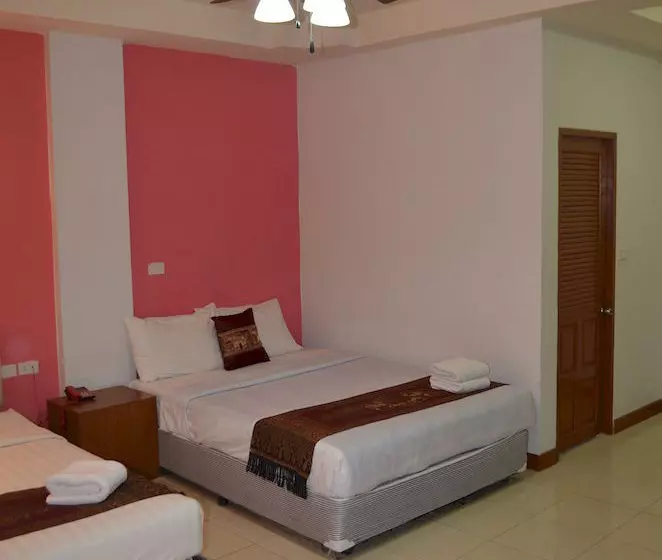 Fotos del hotel Arya Inn Pattaya Beach Hotel:  10