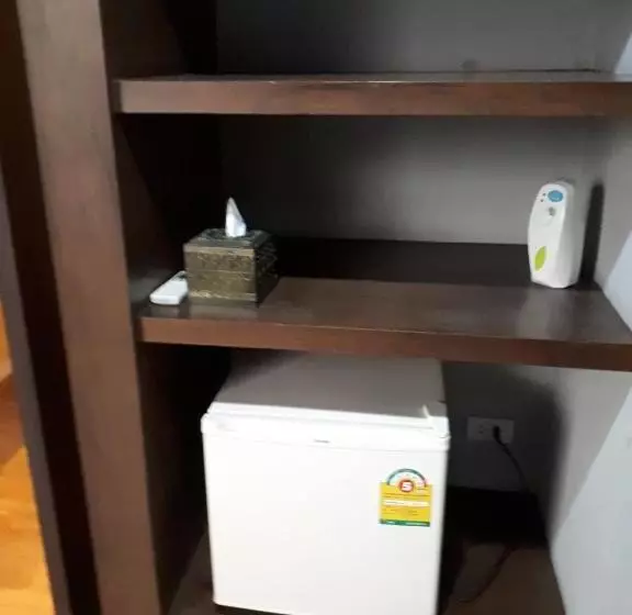 Fotos del hotel At One Inn Hualampong:  15