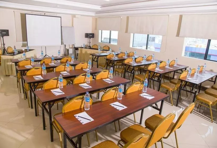 Fotos del hotel Nite And Day Jakarta Roxy:  5