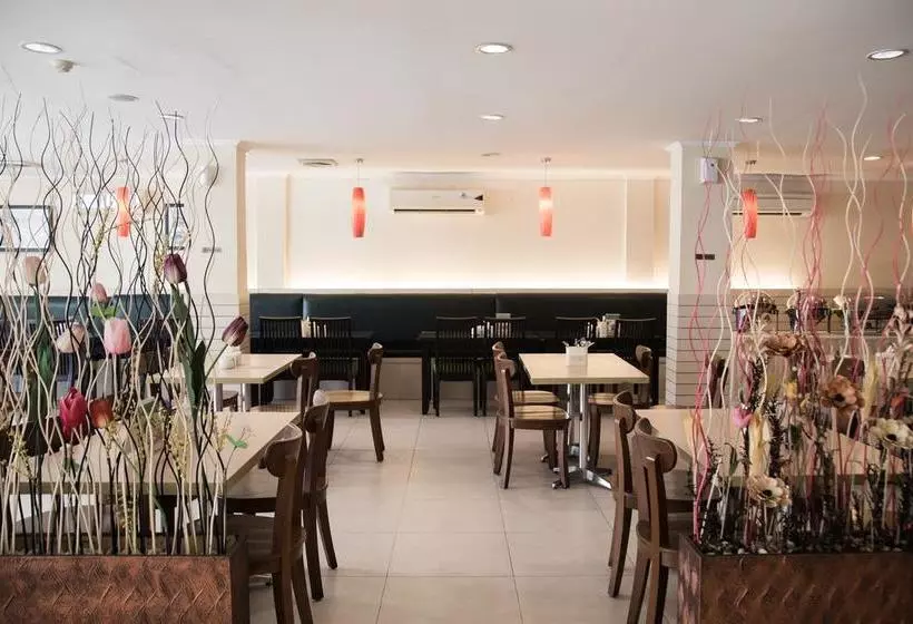 Fotos del hotel Nite And Day Jakarta Roxy:  17