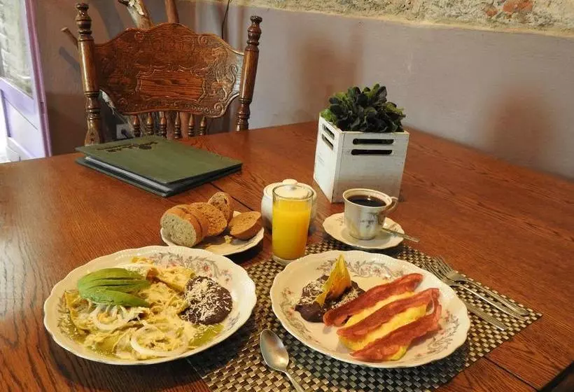 Fotos del hotel Meson Sacristia De La Soledad:  8