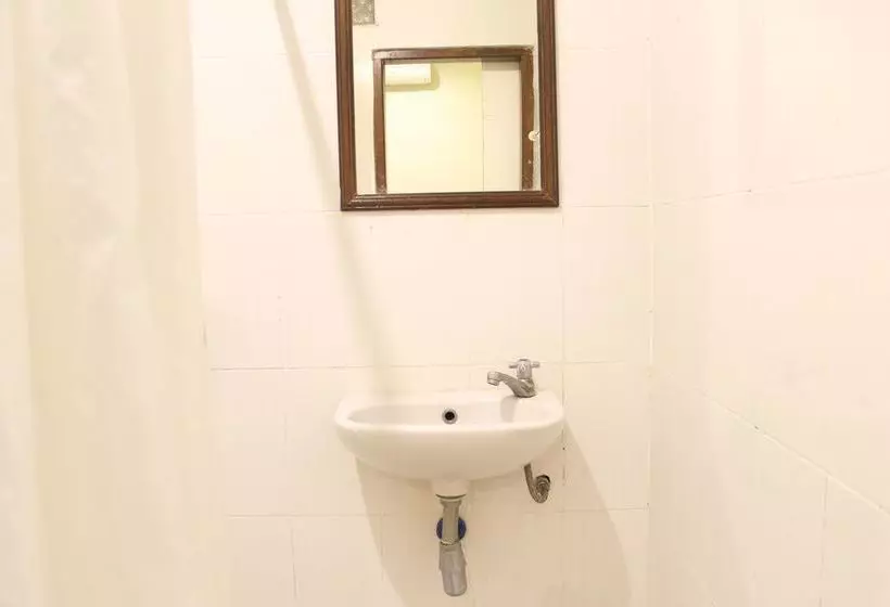 Fotos del hotel Santo Guest House:  5