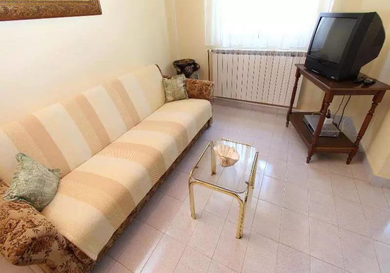 Apartments Antonija