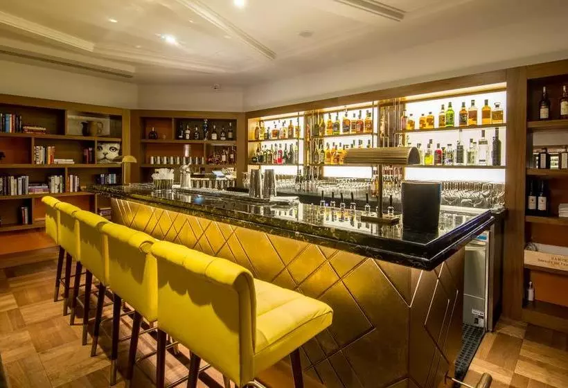 Fotos del hotel Devonshire Club:  11