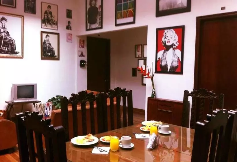 Fotos del hotel Tamarú:  3