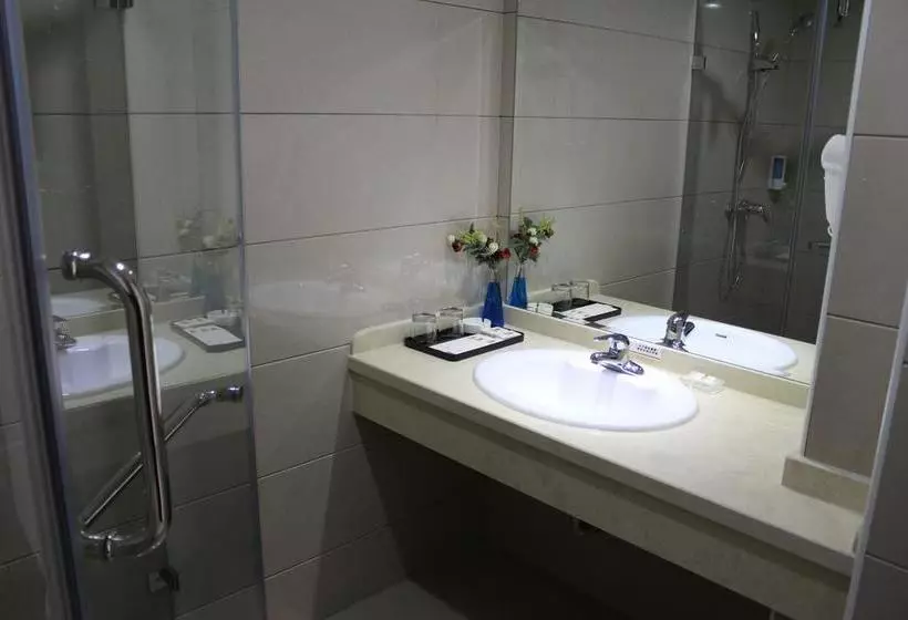 Fotos del hotel Super 8 Beijing Chaoyang Road Xinglong:  18