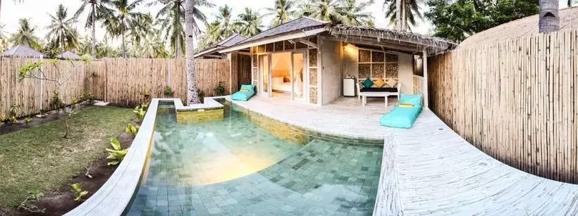 Sunset Palms Resort