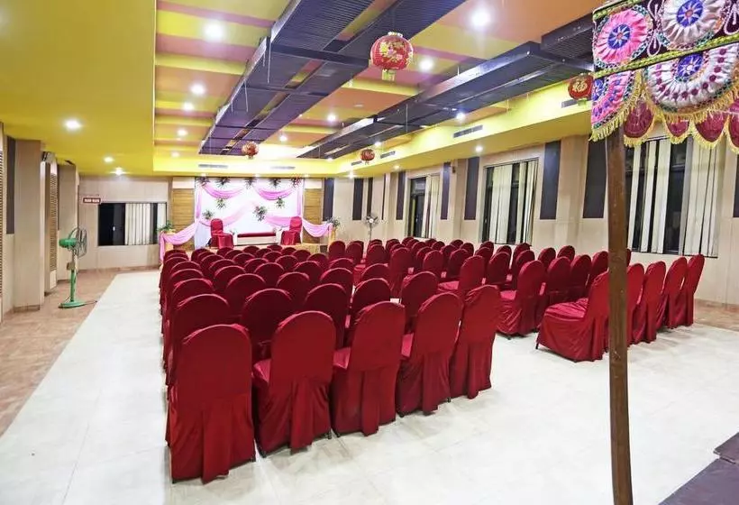 Fotos del hotel Oyo 4230  Richi Regency 1:  9