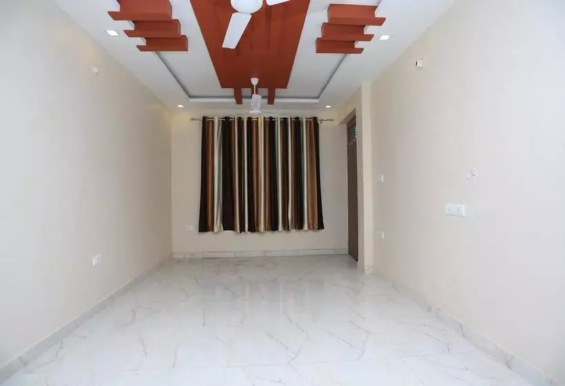 Fotos del hotel Oyo 11046 Hotel Surya Inn 2:  7