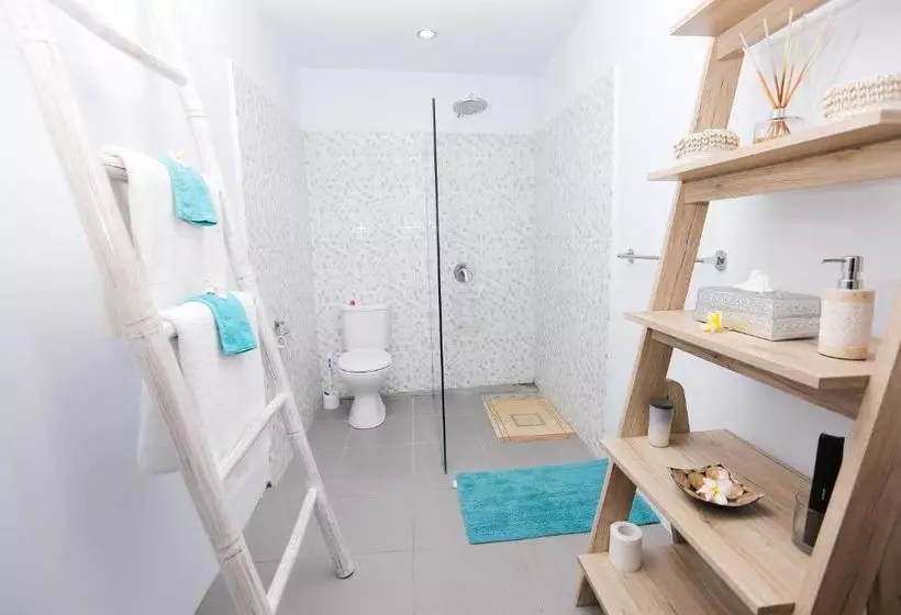 Fotos del hotel Villa Tiga:  5