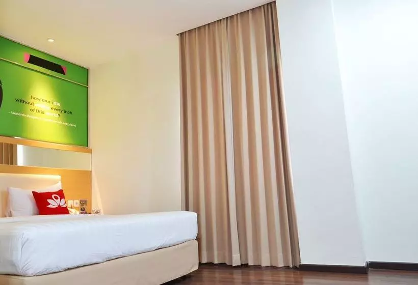 Fotos del hotel Zen Rooms Basic Kedung Sari Wonorejo:  5