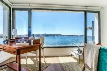 Casa Maeca. En La Playa Y Recién Reformada - Villagarcia de Arousa