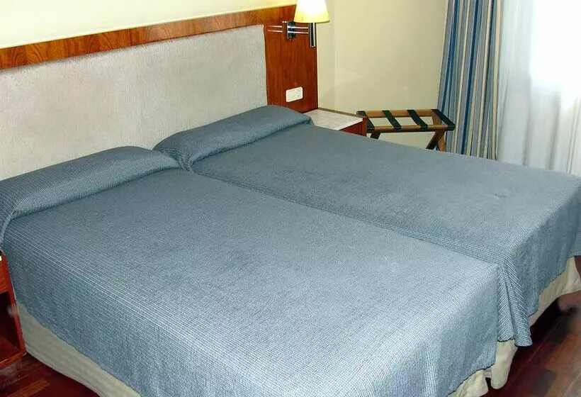 Fotos del hotel Ginosi Pedralbes:  19