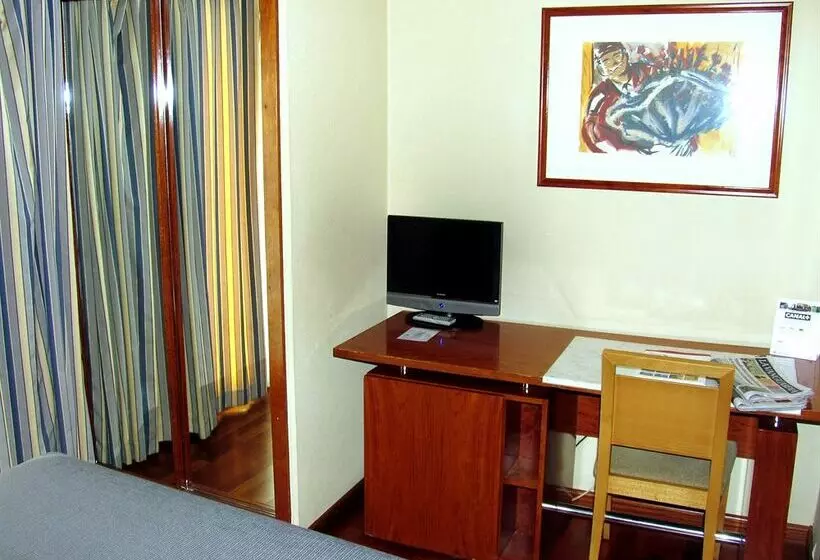 Fotos del hotel Ginosi Pedralbes:  18