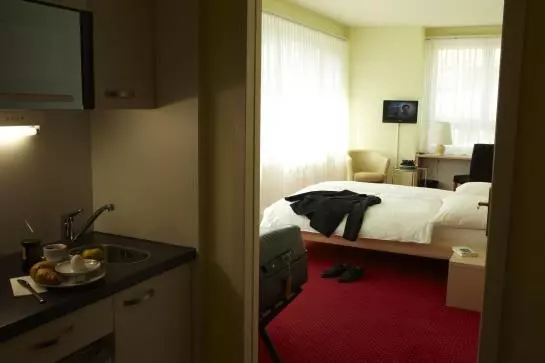 Fotos del hotel Astor Hotel & Serviced Apartments:  2