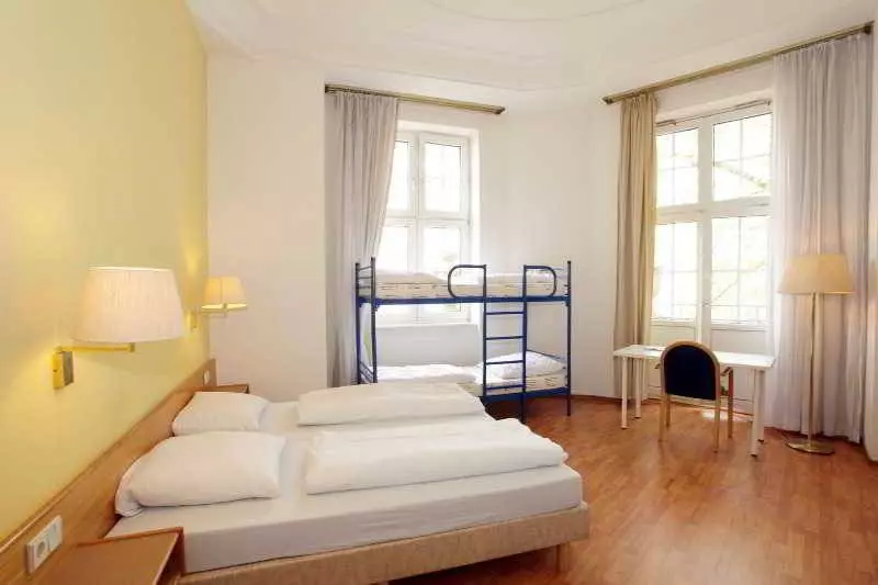 Fotos del hotel A&O Karlsruhe Hauptbahnhof:  17