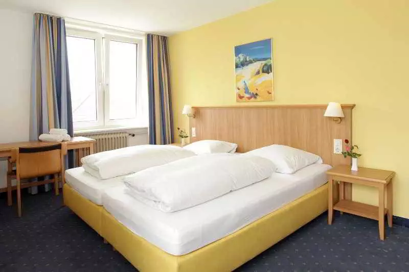 Fotos del hotel A&O Karlsruhe Hauptbahnhof:  2