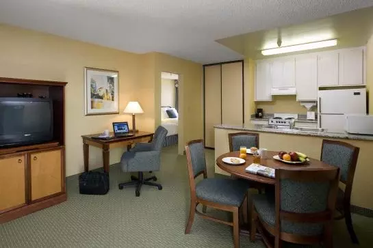 Fotos del hotel Sommerset Suites Hotel:  17