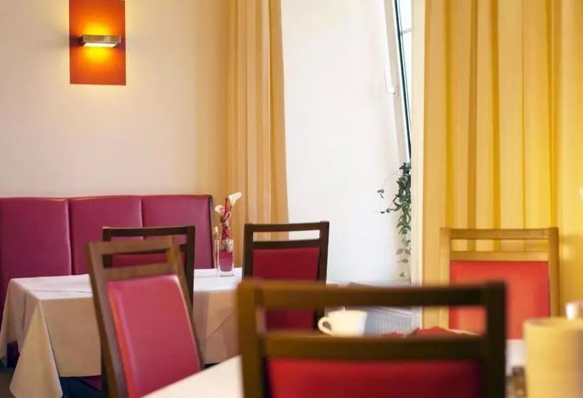 Fotos del hotel Goldener Brunnen:  3