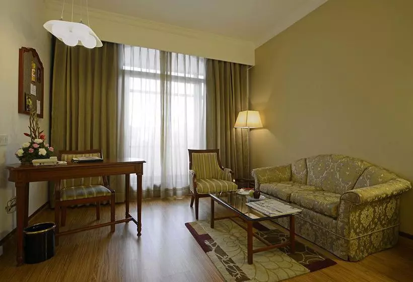 Fotos del hotel Sun-n-Sand Pune:  25