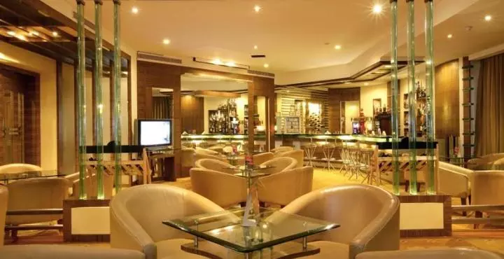 Fotos del hotel Sun-n-Sand Pune:  11