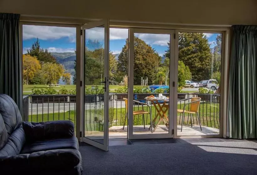 Fotos del hotel Te Anau Lakefront B&b:  13