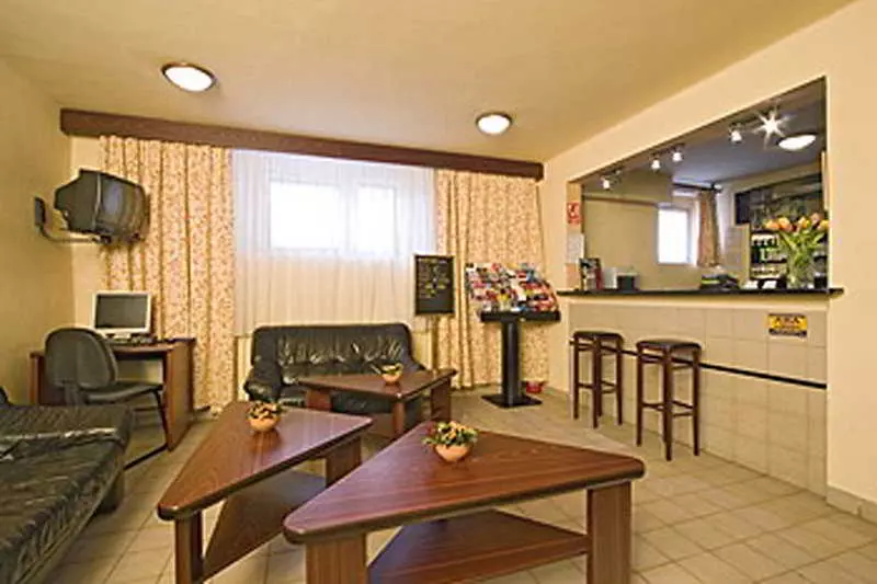 Fotos del hotel Stirka:  3