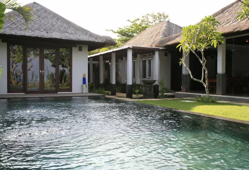 Fotos del hotel Sekar Nusa Resort:  10