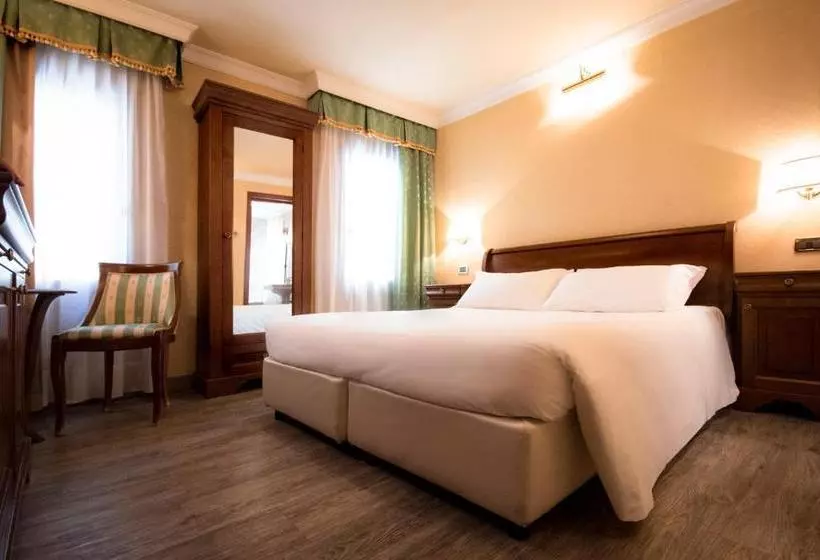 Fotos del hotel Hotel Anastasia:  14